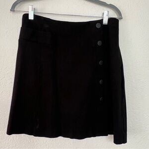 CABI Black Button Detail Utility Knit Mini Skirt Size Women’s Size 6 Style #3218